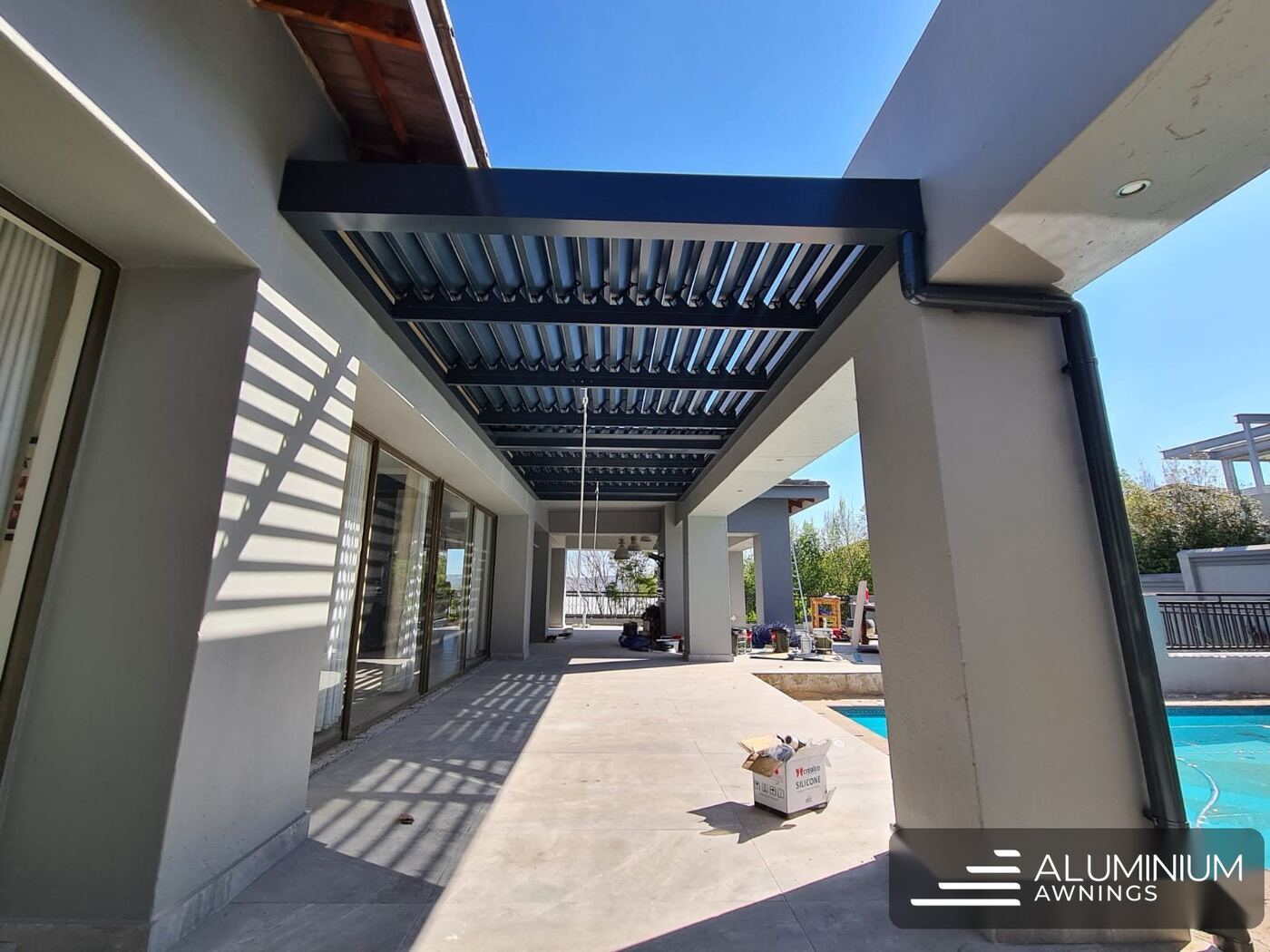 Aluminium pergola built for Cape Doctor wind conditions